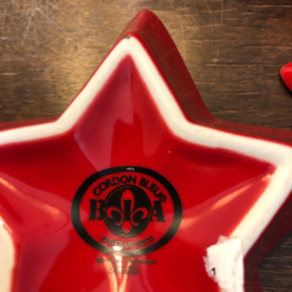Red star condiment dishes. Set of 4. - Picture 2 of 2